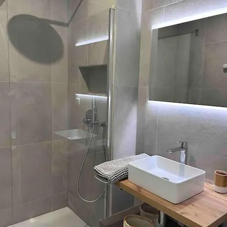 Feriehus Duplex Avec Piscine, Pres De La Mer, Cala Rossa