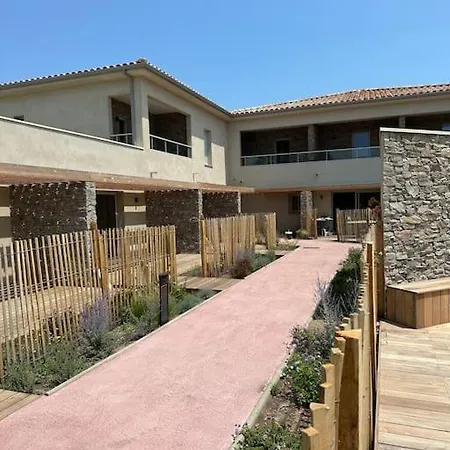 Semesterbostad Duplex Avec Piscine, Pres De La Mer, Cala Rossa Lecci