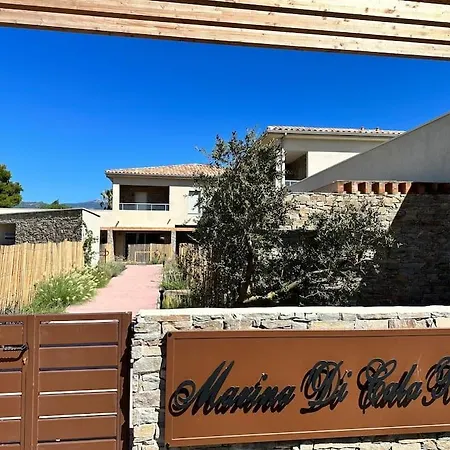 Semesterbostad Duplex Avec Piscine, Pres De La Mer, Cala Rossa Lecci